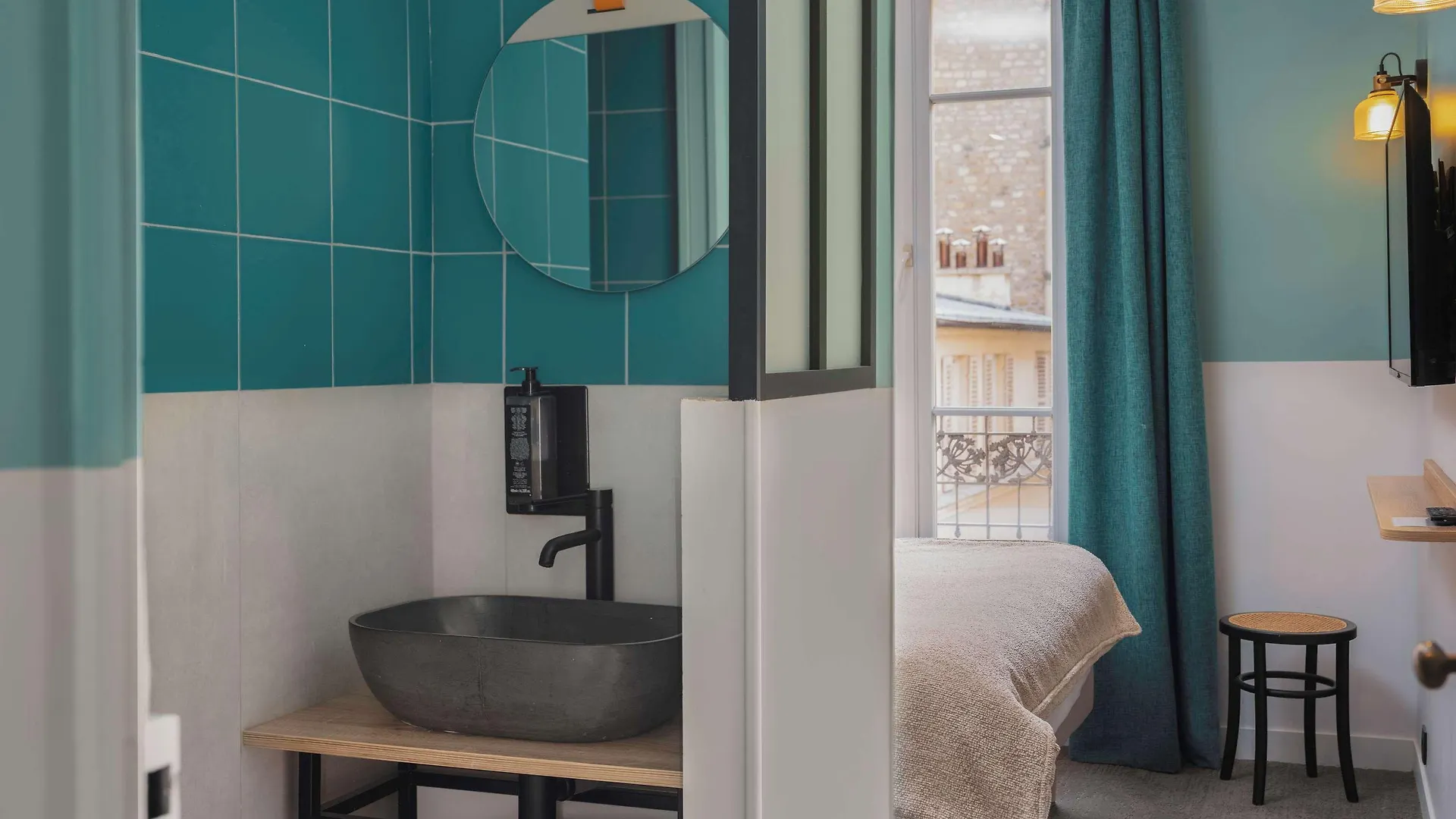Ibis Styles Paris Montmartre Nord Hotel 3*,