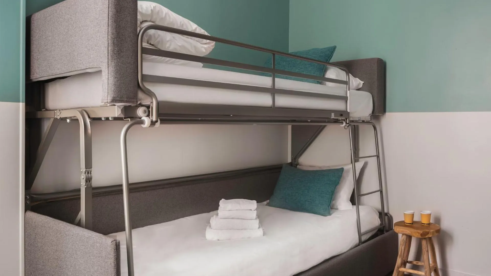 Ibis Styles Paris Montmartre Nord Hotel 3*,