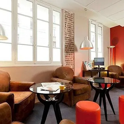 מלון Ibis Styles Paris Montmartre Nord 3*,